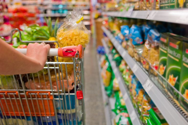setor de supermercados prevê melhora em vendas